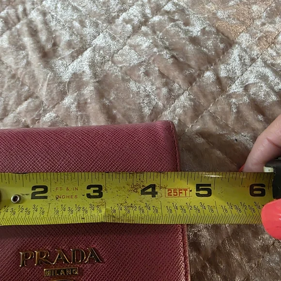 Vintage Prada Pink Leather Wallet with Gold Logo - Picture 7 of 10